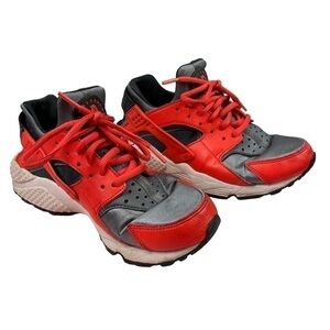 Nike Air Huaraches Shoes Sneakers Red & Black Kids Size 7.5